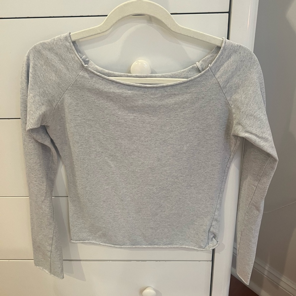 Brandy Melville Light Gray Long Sleeve Top